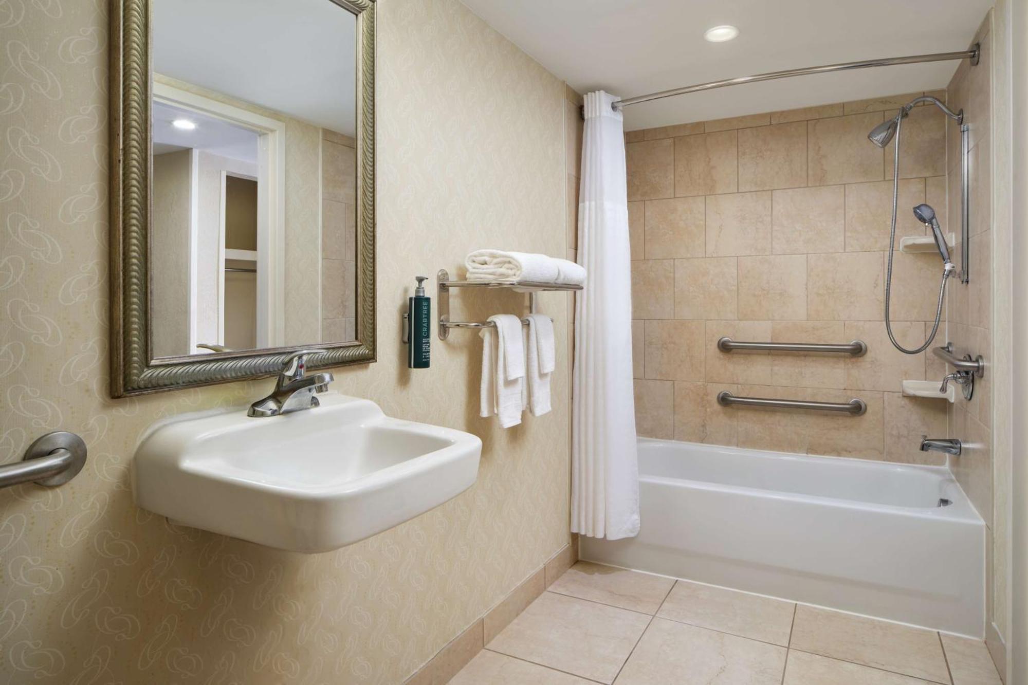 Doubletree By Hilton Rocky Mount Hotell Eksteriør bilde